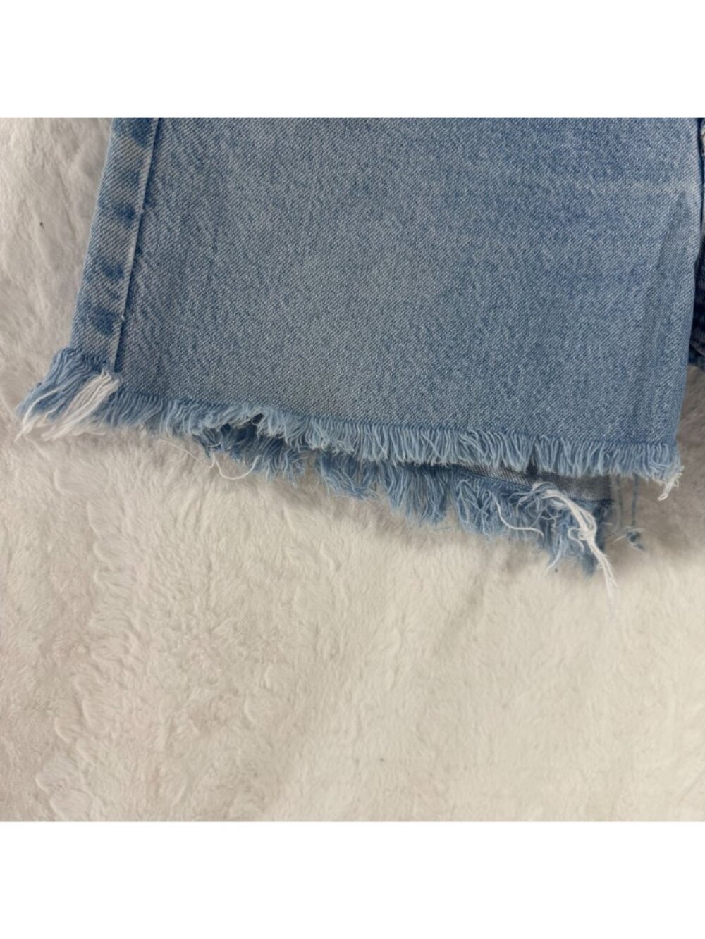 Vintage Carhartt Light Wash Denim Frayed Hem High-Waisted Shorts Streetwear - Picture 3 of 6
